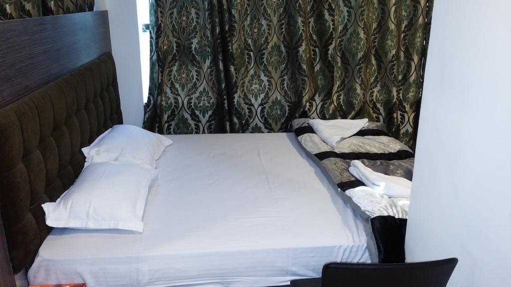 Capital Suites Bangalore Eksteriør bilde