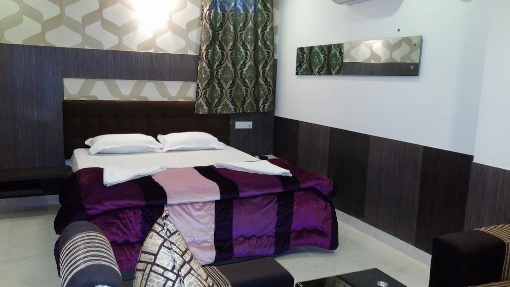 Capital Suites Bangalore Eksteriør bilde