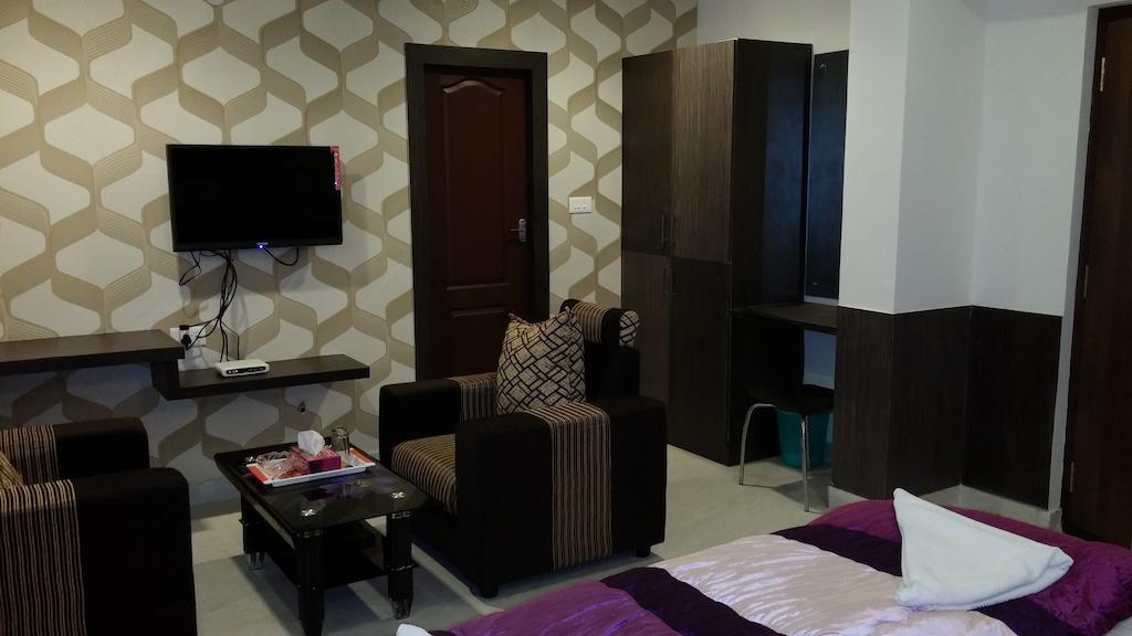 Capital Suites Bangalore Eksteriør bilde