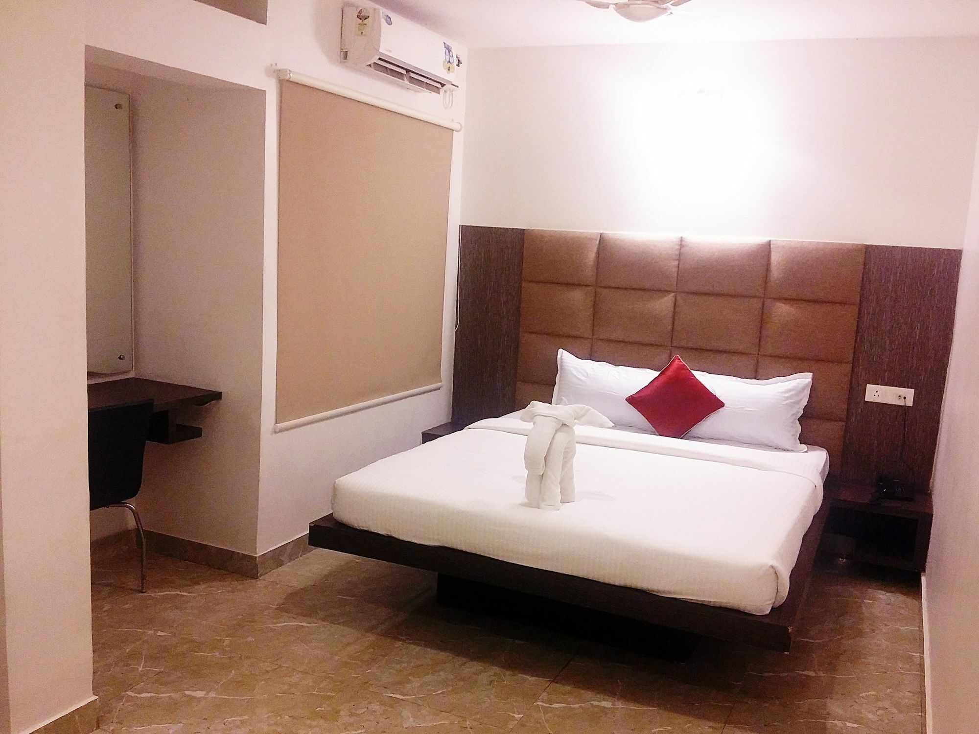 Capital Suites Bangalore Eksteriør bilde
